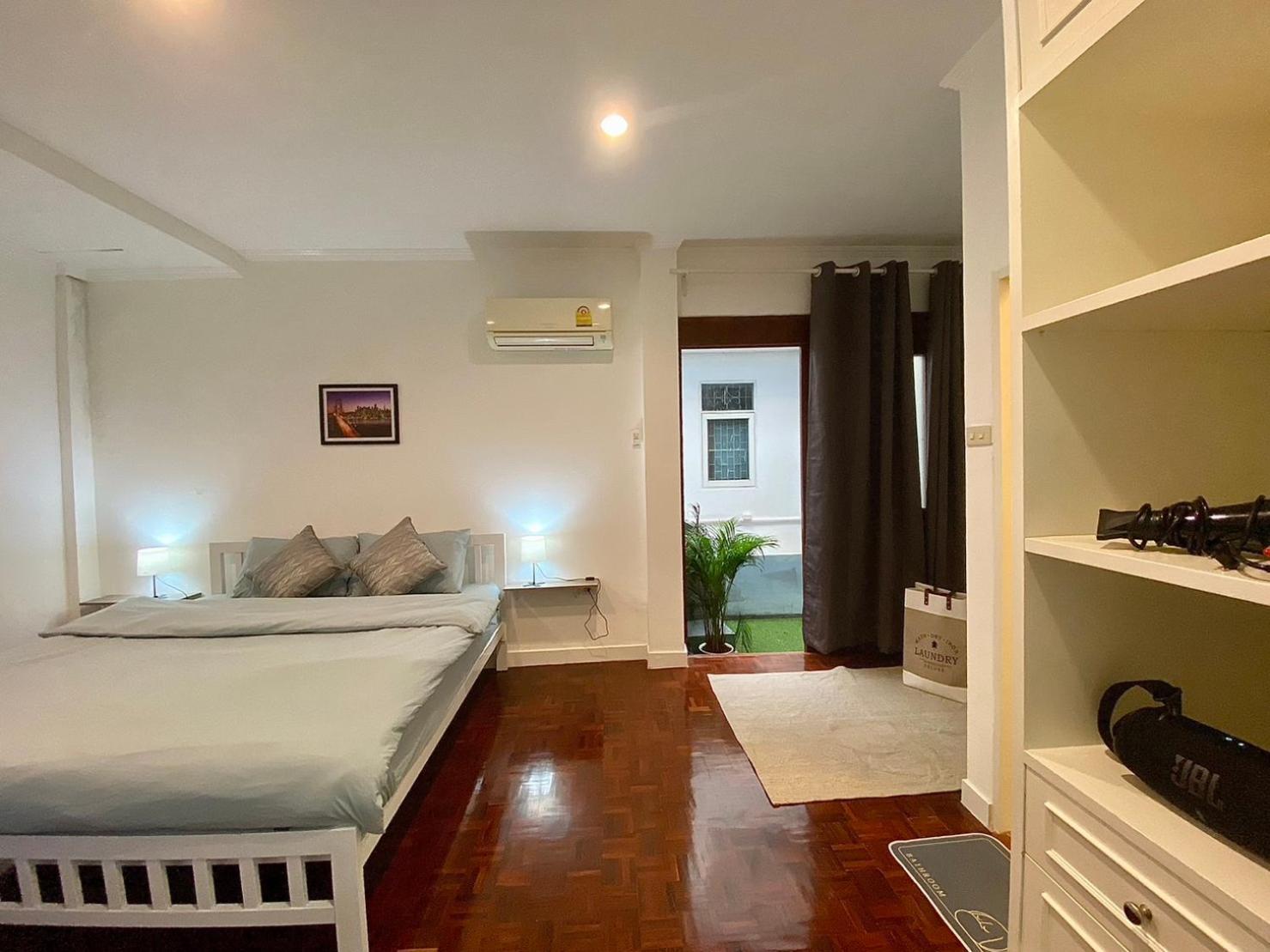 Homey Stay And Cafe By Hematoa Bangkok Buitenkant foto