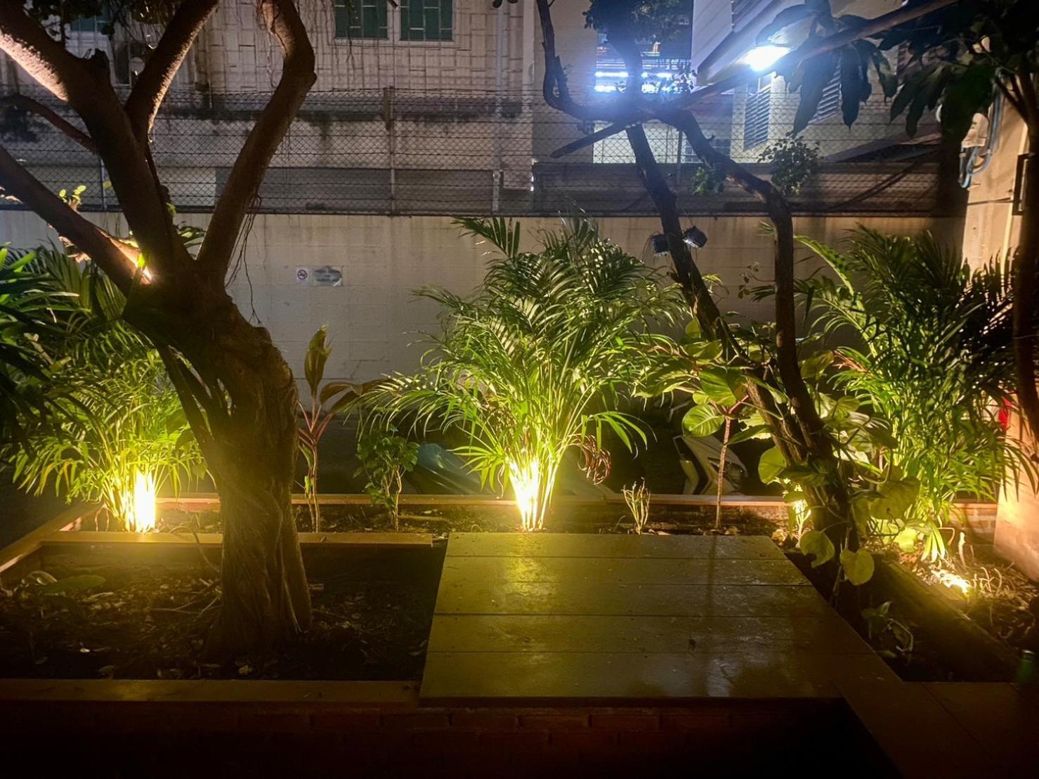 Homey Stay And Cafe By Hematoa Bangkok Buitenkant foto