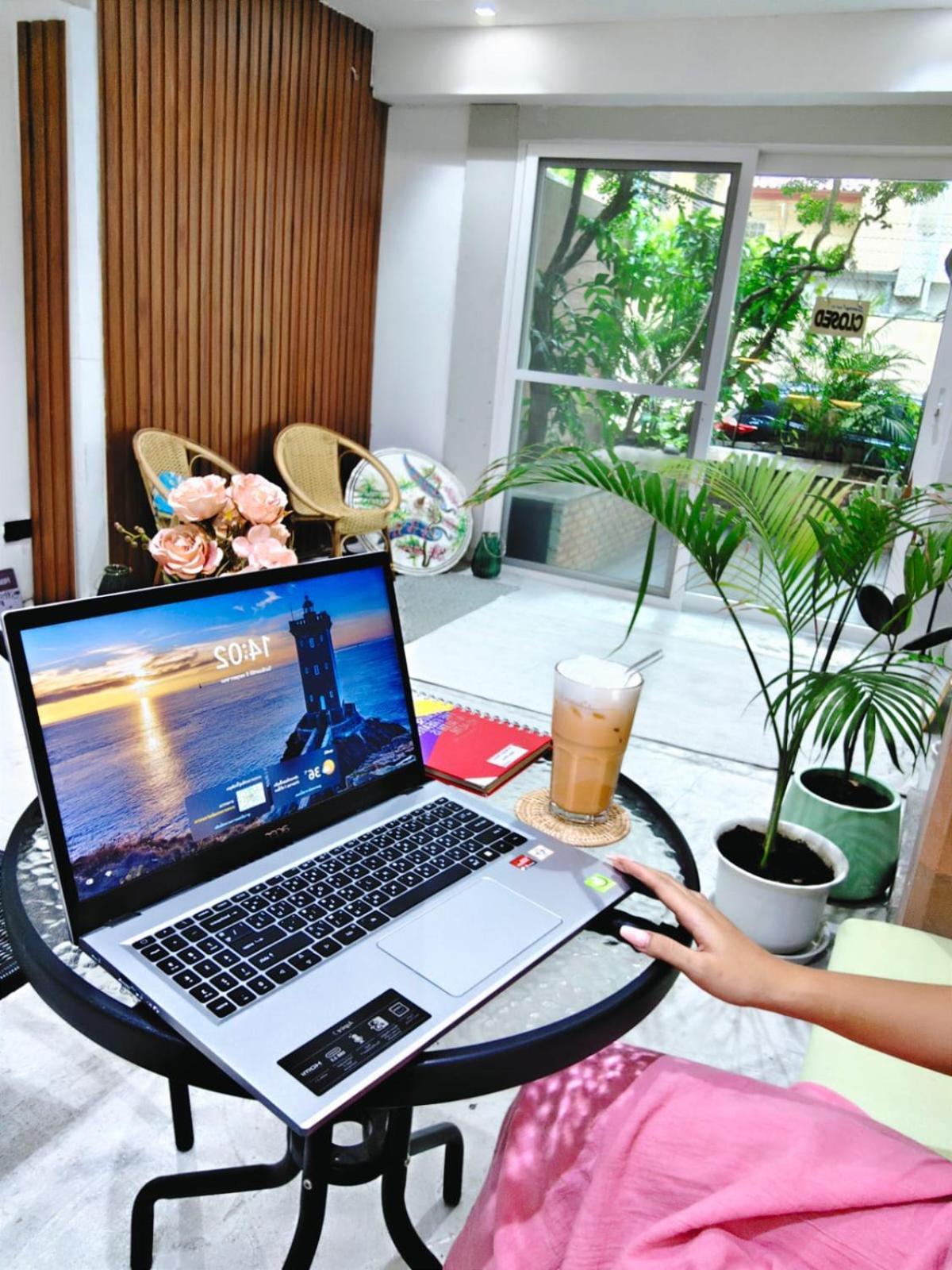 Homey Stay And Cafe By Hematoa Bangkok Buitenkant foto