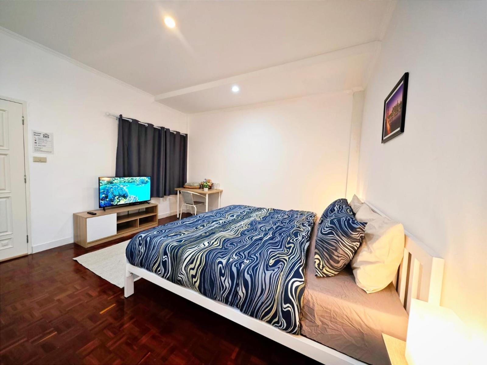 Homey Stay And Cafe By Hematoa Bangkok Buitenkant foto